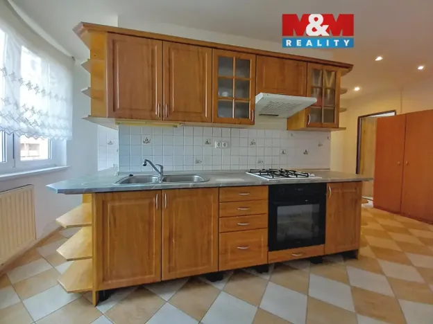 Prodej bytu 2+1, Bukovany, 48 m2