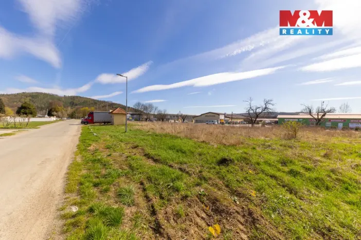 Prodej komerčního pozemku, Kuřim, 2221 m2