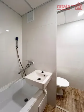 Pronájem bytu 1+1, Chomutov, Hutnická, 40 m2