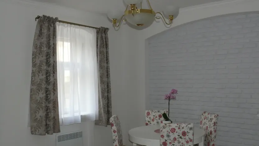 Pronájem bytu 2+kk, Karlovy Vary, Petřín, 60 m2