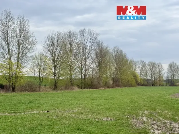 Prodej louky, Hradec Králové, 3647 m2