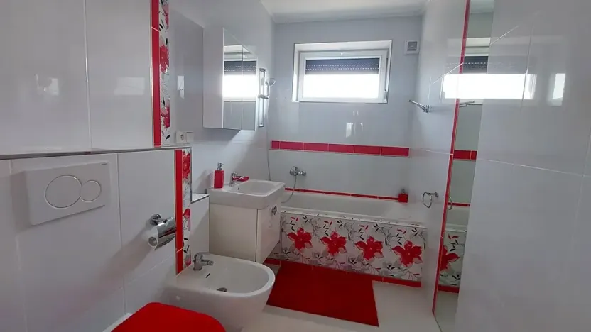 Prodej rodinného domu, Svárov, Ptická, 326 m2