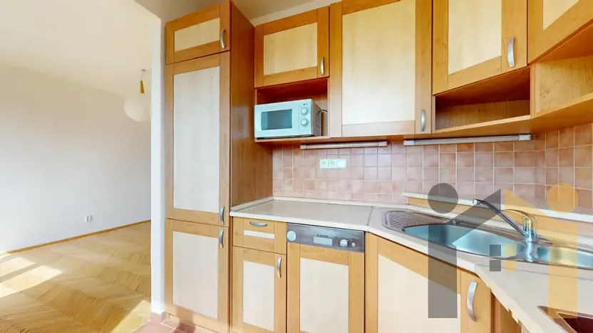 Pronájem bytu 1+kk, Praha - Holešovice, U průhonu, 28 m2