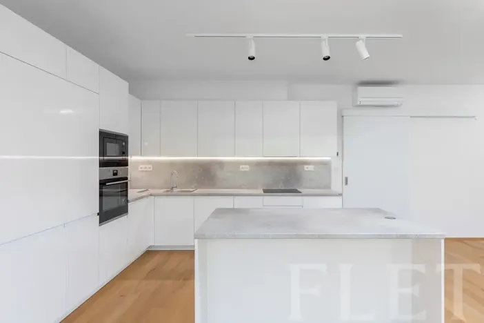 Pronájem rodinného domu, Praha - Jinonice, Nyklíčkova, 217 m2