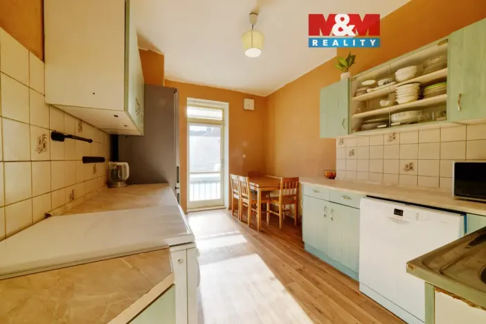 Prodej bytu 3+1, Cheb, Valdštejnova, 86 m2