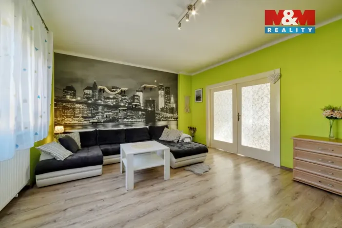 Prodej bytu 3+1, Cheb, Valdštejnova, 86 m2