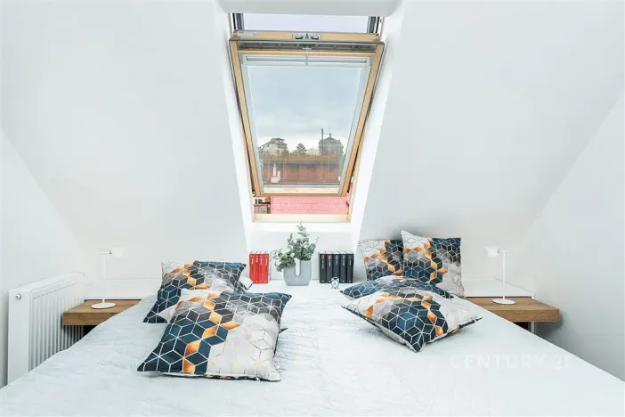 Pronájem bytu 2+kk, Praha, Plzeňská, 43 m2