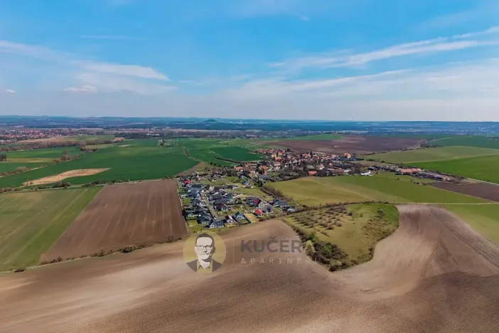 Prodej pozemku pro bydlení, Hrobce, Pod Skalou, 715 m2