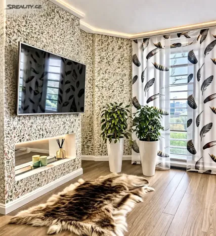 Pronájem bytu 4+kk, Praha - Strašnice, Zvěřinova, 117 m2