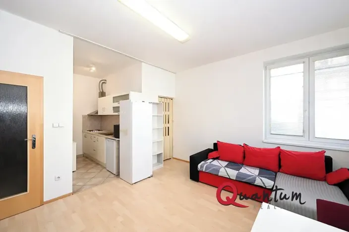 Pronájem bytu 1+kk, Praha - Košíře, Plzeňská, 35 m2
