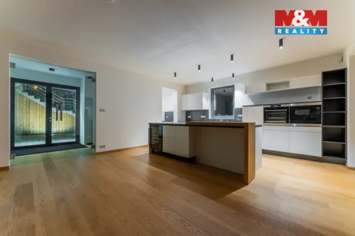 Pronájem rodinného domu, Praha - Suchdol, Nad spáleným mlýnem, 270 m2