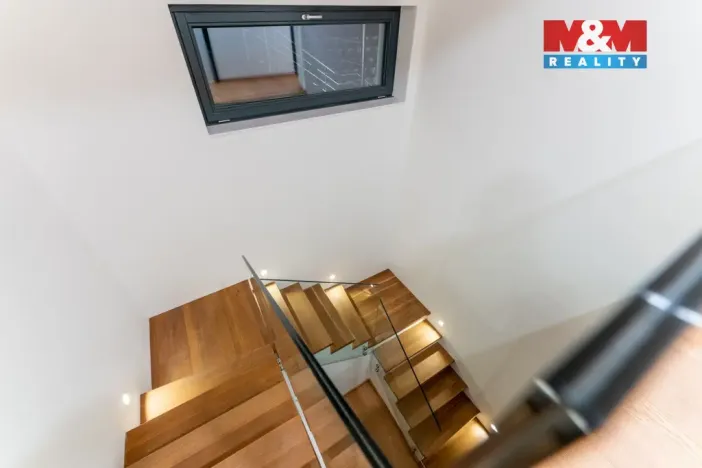 Pronájem rodinného domu, Praha - Suchdol, Nad spáleným mlýnem, 270 m2