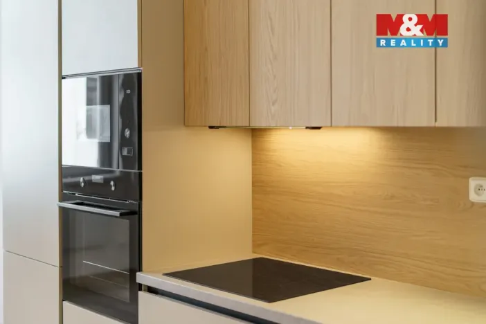 Prodej bytu 3+kk, Karlovy Vary, Raisova, 72 m2