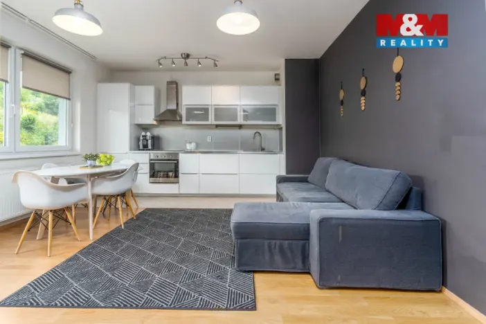 Prodej bytu 2+kk, Praha - Horní Měcholupy, Mantovská, 50 m2