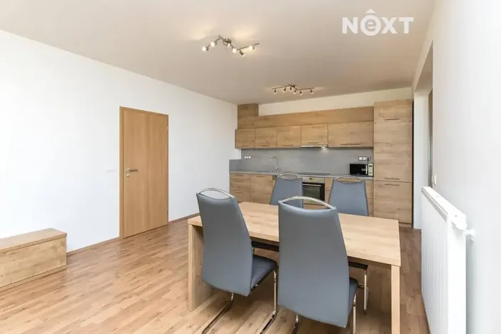 Pronájem bytu 2+kk, Pardubice, Boženy Vikové-Kunětické, 67 m2