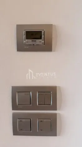 Pronájem bytu 2+kk, Praha - Libeň, Menclova, 58 m2