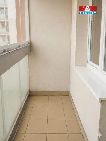 Pronájem bytu 1+1, Praha - Černý Most, Trytova, 34 m2