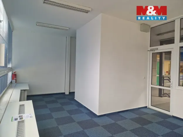 Pronájem obchodního prostoru, Ostrava, Dr. Martínka, 27 m2