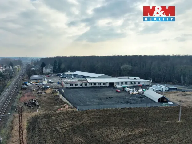 Pronájem komerčního pozemku, Velký Osek, 2500 m2