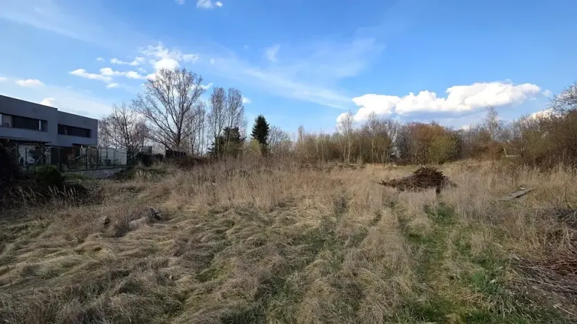 Dražba komerčního pozemku, Praha - Ďáblice, Červenomlýnská, 3900 m2