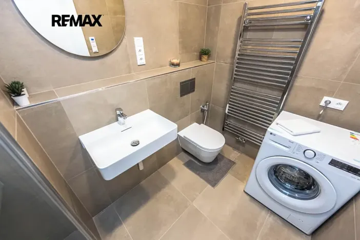 Pronájem bytu 2+kk, Praha - Nusle, Vrtbova, 42 m2