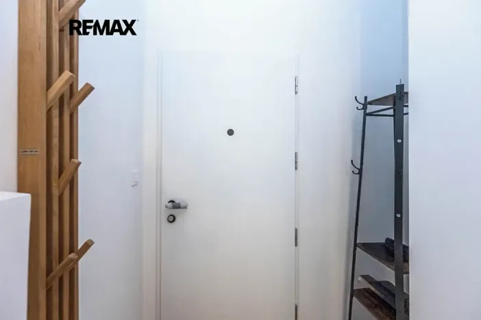 Pronájem bytu 2+kk, Praha - Nusle, Vrtbova, 42 m2