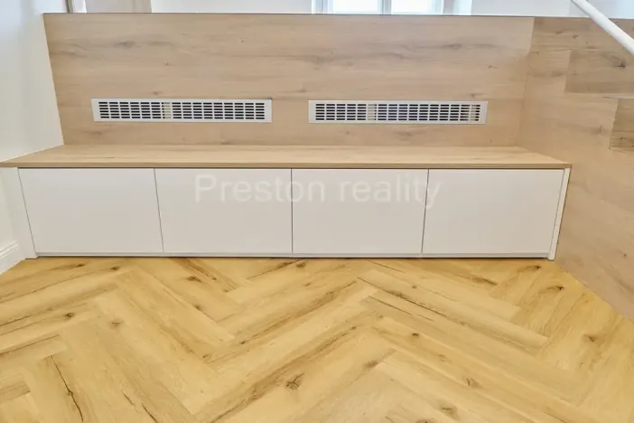 Pronájem kanceláře, Praha - Vinohrady, U vodárny, 72 m2