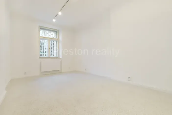 Pronájem kanceláře, Praha - Vinohrady, U vodárny, 72 m2