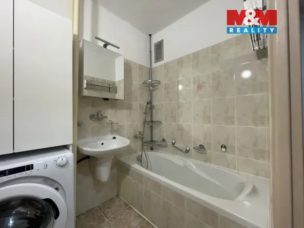 Pronájem bytu 1+kk, Vlašim, Dvořákova, 44 m2