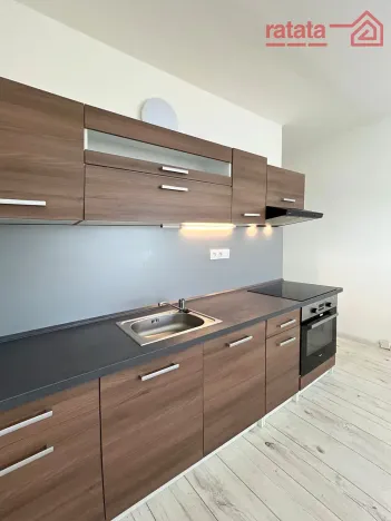 Pronájem bytu 2+1, Chomutov, Kamenný vrch, 58 m2