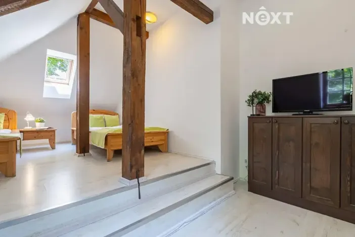 Prodej obchodního prostoru, Český Krumlov, Chvalšinská, 522 m2