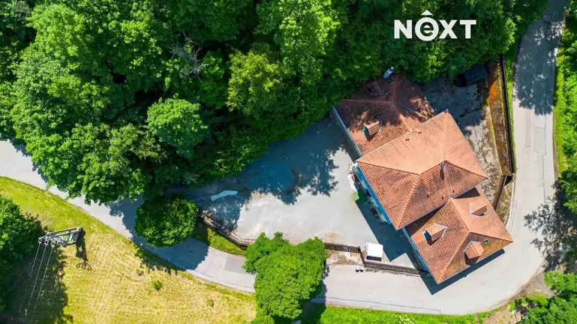 Prodej obchodního prostoru, Český Krumlov, Chvalšinská, 522 m2