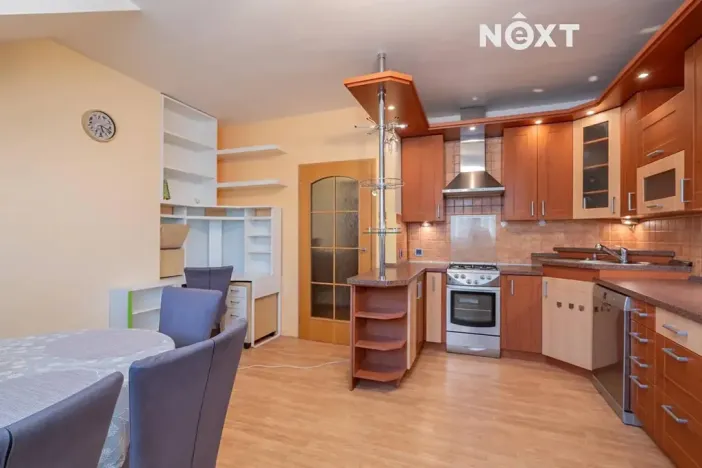 Prodej bytu 2+1, České Budějovice, Skuherského, 80 m2