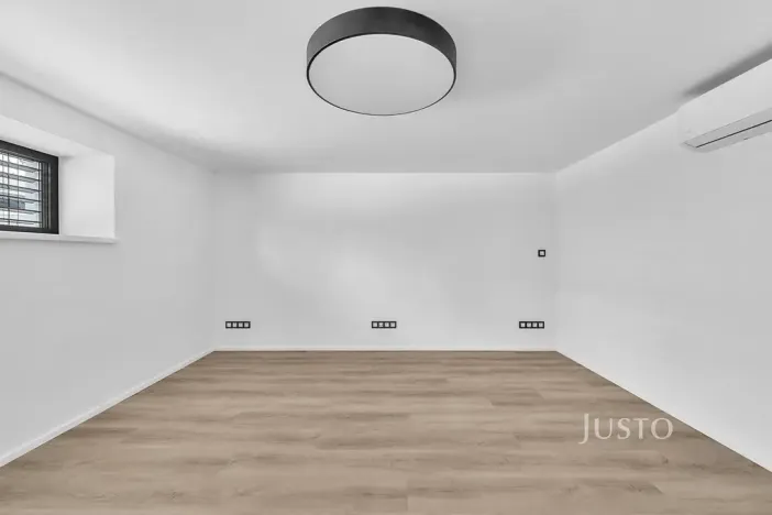 Pronájem atypického bytu, Praha - Šeberov, Na proutcích, 33 m2