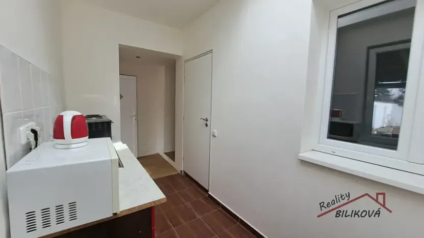 Pronájem bytu 1+1, Mochov, Havlíčkova, 28 m2