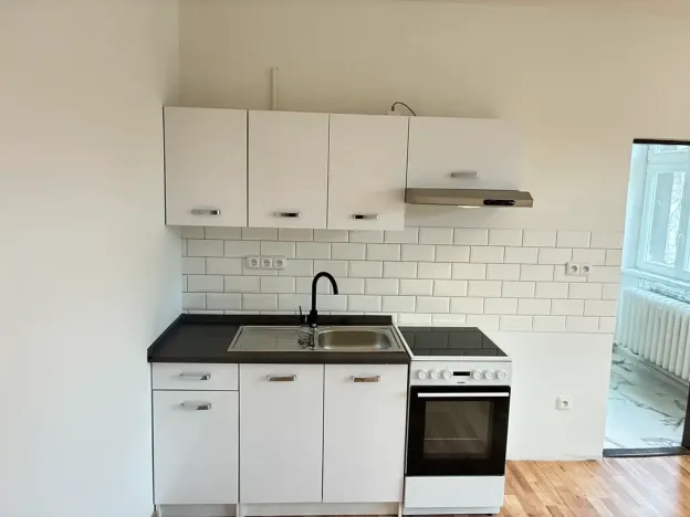 Pronájem bytu 1+kk, Karlovy Vary, T. G. Masaryka, 27 m2