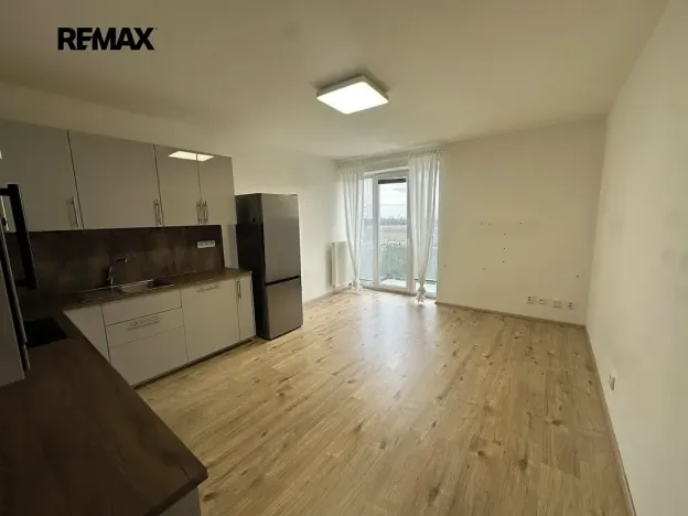Pronájem bytu 2+kk, Kladno, Jaroslava Holečka, 53 m2