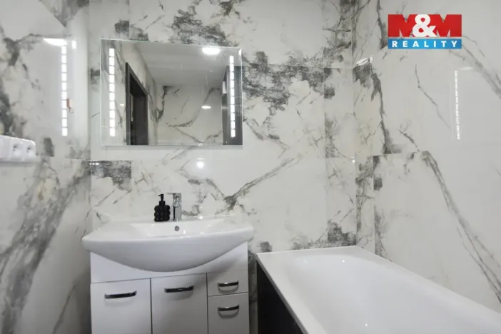 Pronájem bytu 2+kk, Bělá pod Bezdězem, Tyršova, 56 m2