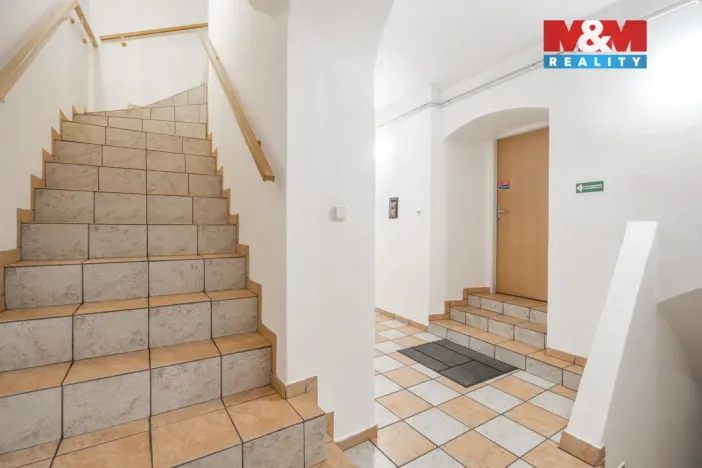 Prodej činžovního domu, Vítkov, náměstí Jana Zajíce, 580 m2