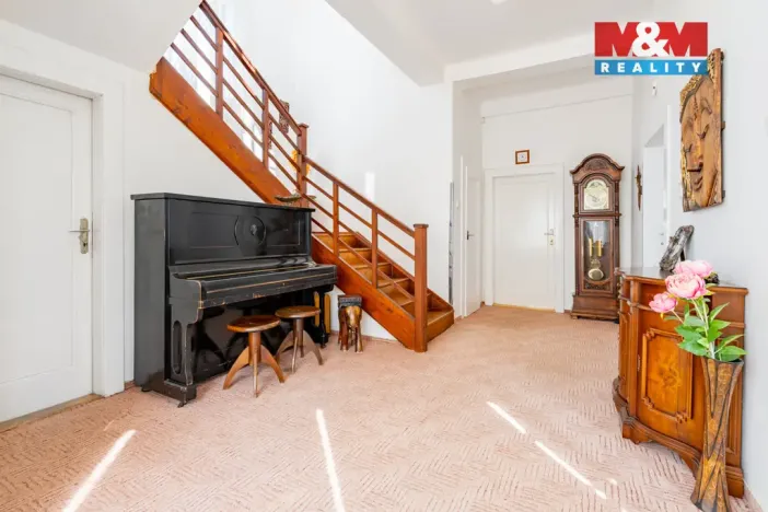 Prodej rodinného domu, Praha - Vokovice, Na lužci, 300 m2