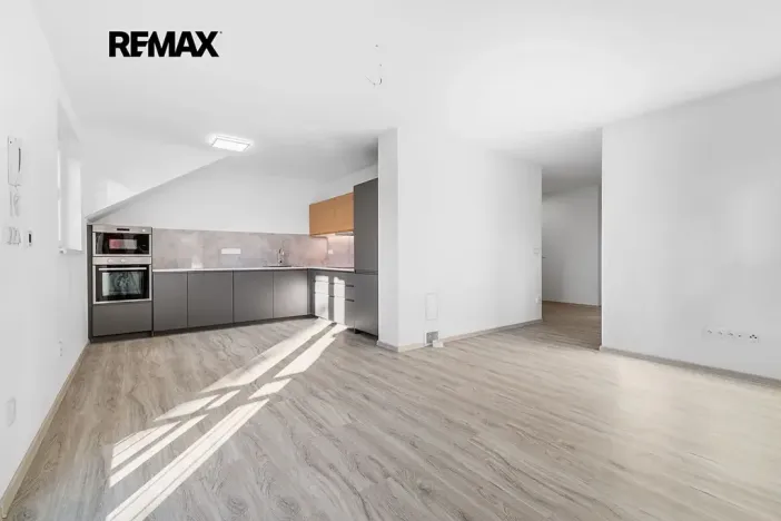 Pronájem bytu 4+kk, Vochov, 80 m2