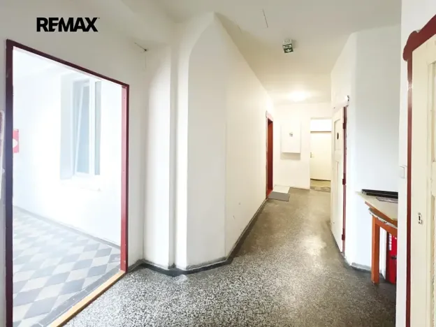 Prodej činžovního domu, Praha - Ďáblice, Kokořínská, 1880 m2