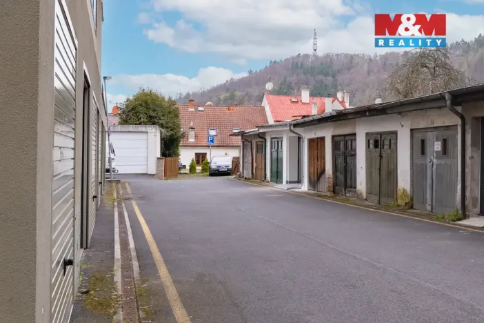 Prodej garáže, Karlovy Vary, 17 m2