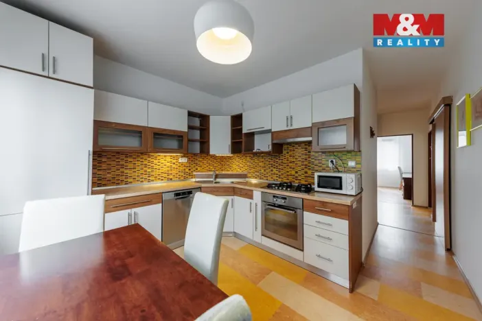 Pronájem bytu 3+1, Sokolov, Slovenská, 76 m2