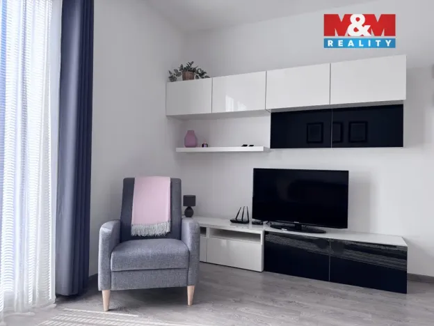 Prodej bytu 2+kk, Ostrava, Jantarová, 56 m2