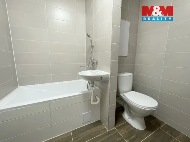 Pronájem bytu 1+1, Sokolov, Křížová, 40 m2