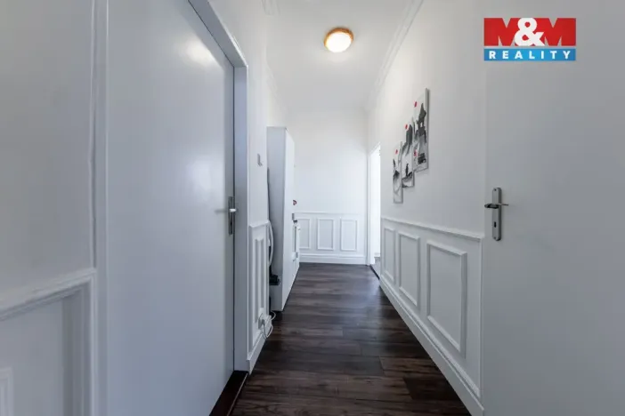 Prodej bytu 3+1, Karlovy Vary - Stará Role, Závodu míru, 73 m2