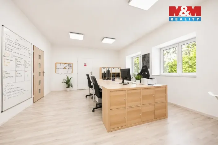 Pronájem skladu, Hlubočky, Fučíkova, 900 m2