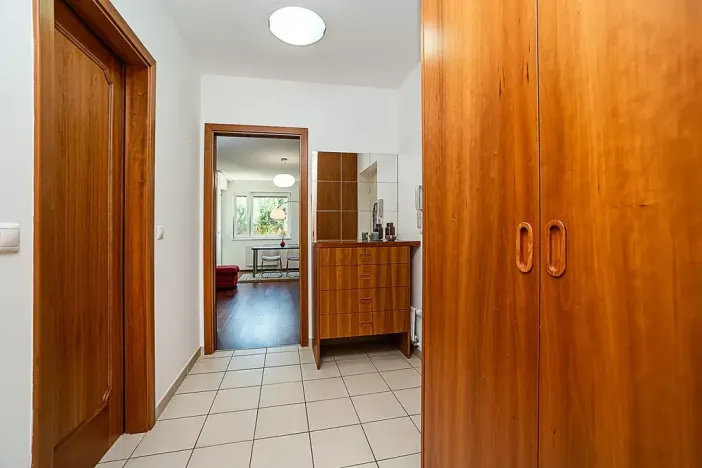 Pronájem bytu 2+kk, Praha - Dubeč, U lipové aleje, 60 m2