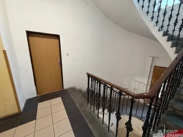 Pronájem bytu 1+1, Praha - Smíchov, Vltavská, 40 m2